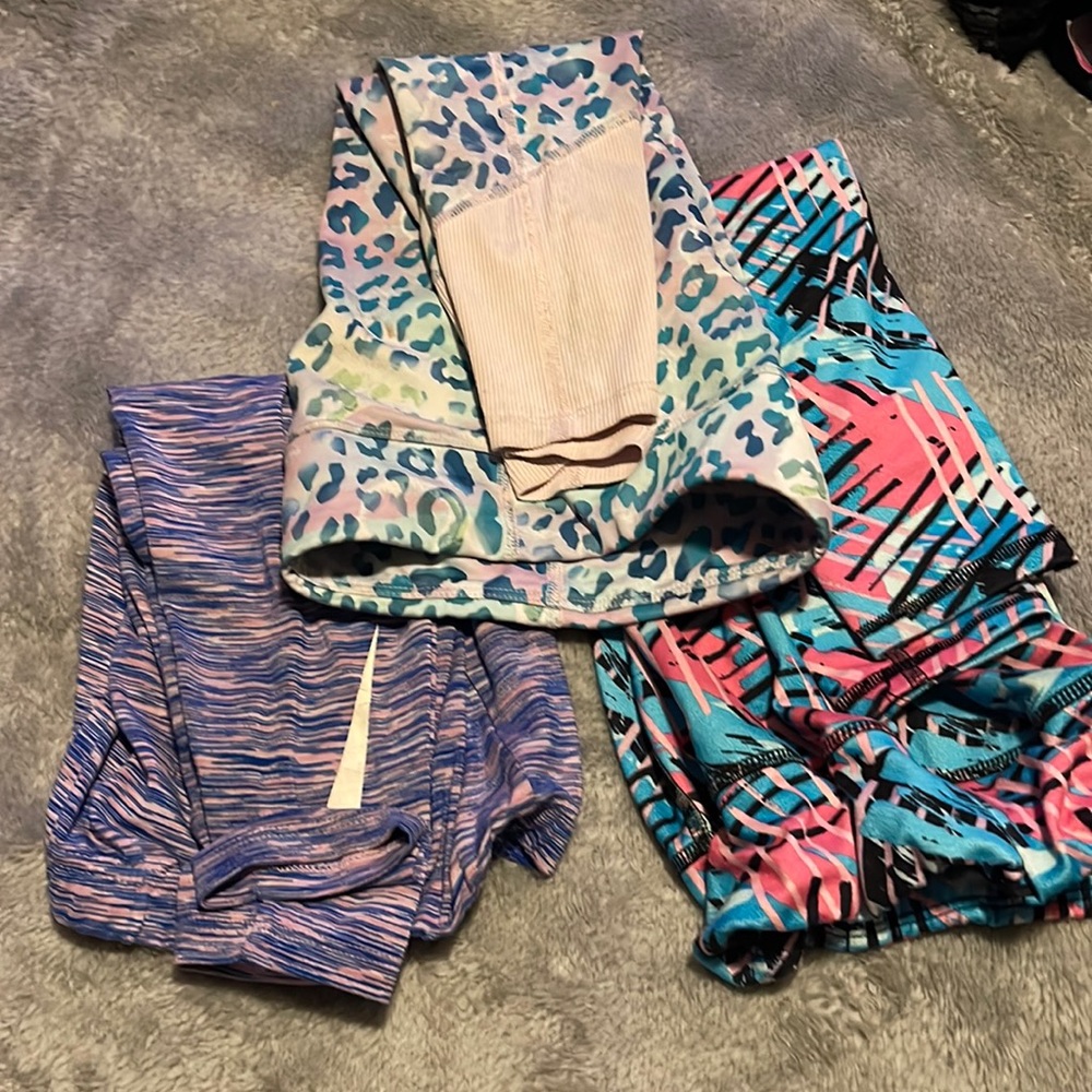 3 pair of little girl’s leggings